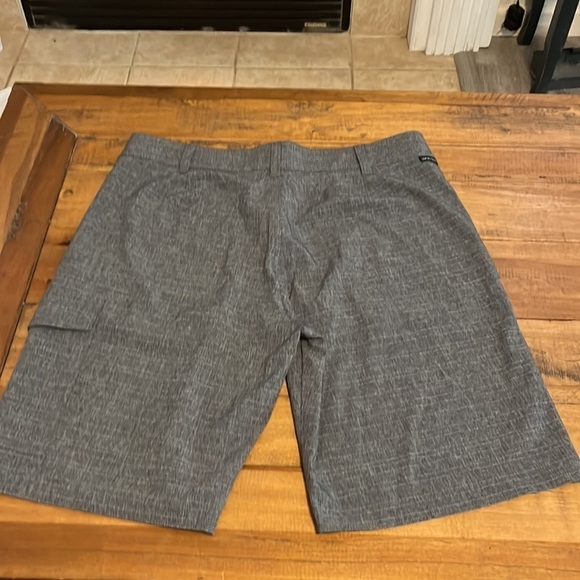 VAN’S board shorts - Picture 2 of 6